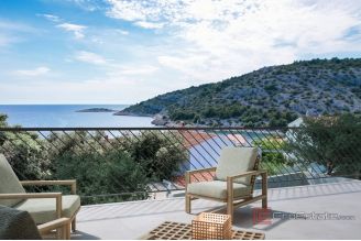 006 2044 23 Rogoznica Villa with pool and sea view for sale