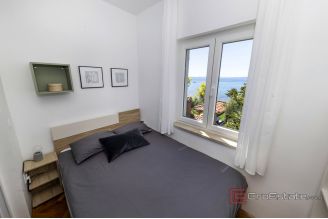 020 2021 390 zadar house in first row to the sea for sale