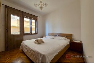 012 2029 79 Split area Semi detached house first row to the sea for sale