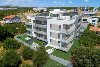 007 2043 122 Zadar Two bedroom penthouse with a sea view for sale