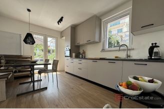 017 1024 09 Labin Detached house with panoramic sea view for sale