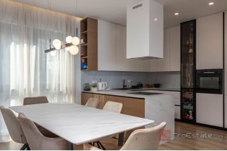014 1024 10 Opatija Luxurious penthouse in the center for sale