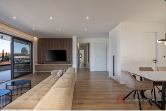 014 1024 10 Opatija Luxurious penthouse in the center for sale