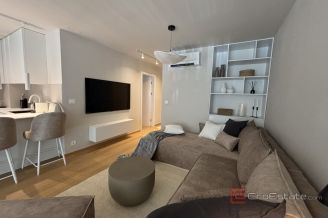 015 2035 160 Split Bol Luxurious three bedroom apartment for rent