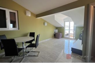 012 2046 19 Rogoznica House in the first row to the sea for sale