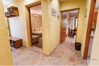 017 2045 24 Split Mejasi Three bedroom apartment with spacious courtyard for sale