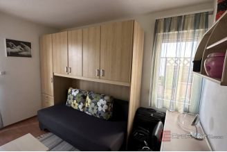 008 2045 26 Split Two bedroom apartmen _in an ideal location for sale