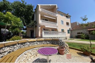 014 2044 27 Vodice Apartment house with restaurant for sale