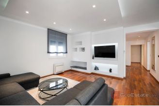 019 2050 03 Hvar Modern apartments with sea view for sale