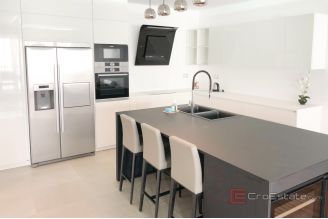 019 2050 03 Hvar Modern apartments with sea view for sale