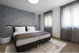 019 2050 03 Hvar Modern apartments with sea view for sale