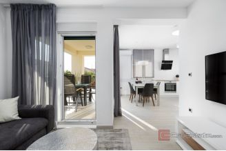 019 2050 03 Hvar Modern apartments with sea view for sale