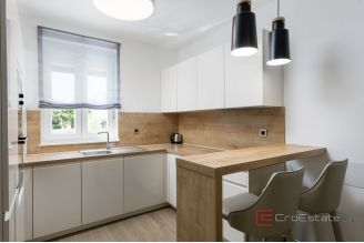 019 2050 03 Hvar Modern apartments with sea view for sale