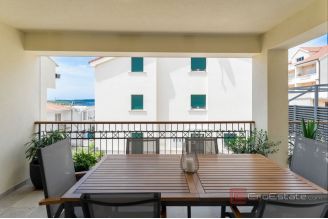 019 2050 03 Hvar Modern apartments with sea view for sale