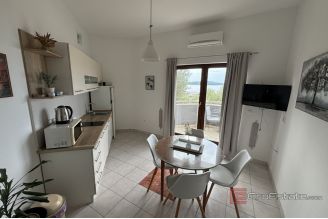 015 2035 171 Rogoznica Three bedroom apartment with a sea view for sale