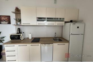 015 2035 171 Rogoznica Three bedroom apartment with a sea view for sale