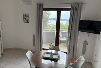 015 2035 171 Rogoznica Three bedroom apartment with a sea view for sale