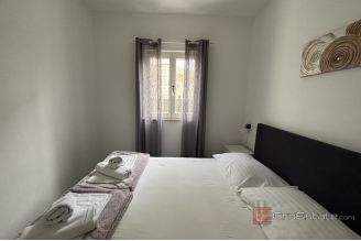 015 2035 171 Rogoznica Three bedroom apartment with a sea view for sale