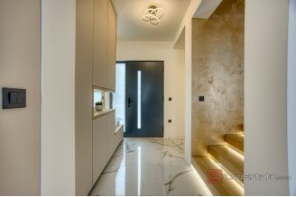 020 2018 260 Zadar Modern villa in a quiet location near the sea for sale