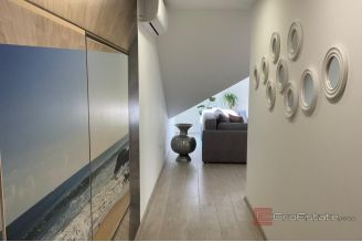 011 2045 29 Modern one bedroom apartment for rent