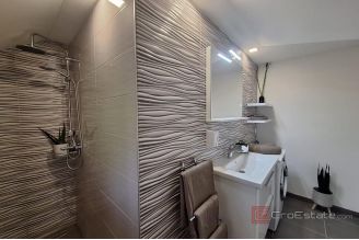 011 2045 29 Modern one bedroom apartment for rent