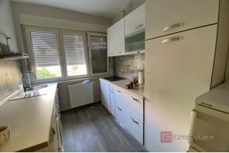 015 2044 28 Marina house in the first row to the sea for sale