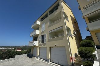 016 2030 77 Rogoznica modern two bedroom apartment for sale