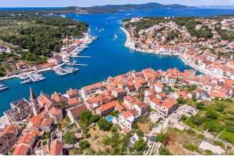 015 2013 189 Brac land sea view for sale