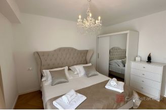 011 2045 34 Split Center Two bedroom apartment for sale