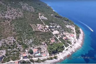 004 2046 25 Island of Solta Building land near the sea for sale