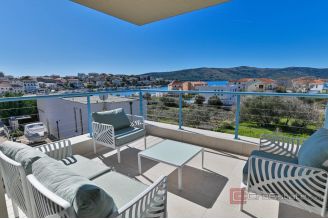 020 2035 172 Trogir Luxury villa with a sea view sale