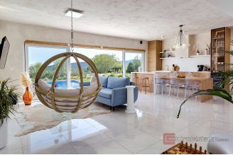 020 2049 06 Zadar Luxury villa in an idyllic location for sale