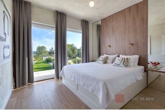 020 2049 06 Zadar Luxury villa in an idyllic location for sale