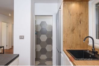 016 2030 79 Trogir Modern Two bedroom apartment for sale