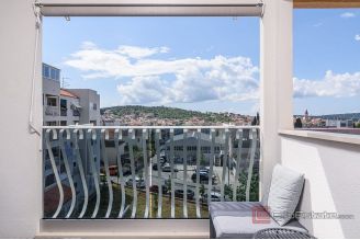 016 2030 79 Trogir Modern Two bedroom apartment for sale