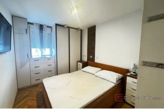 016 2030 80 Split Znjan Spacious three bedroom apartment for rent