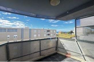 016 2030 80 Split Znjan Spacious three bedroom apartment for rent