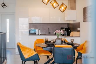 016 2031 136 Ciovo Modern apartment with a sea view for sale