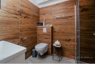 016 2031 136 Ciovo Modern apartment with a sea view for sale