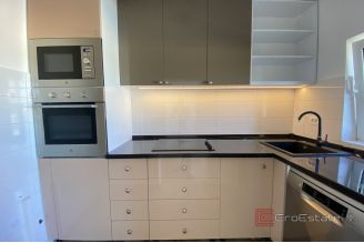 011 2044 30 Vodice Detached house with sea view for sale