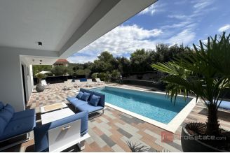 016 2043 127 Zadar Luxury villa with pool for sale