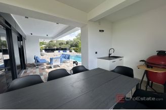 016 2043 127 Zadar Luxury villa with pool for sale