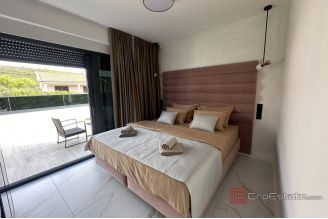 016 2043 127 Zadar Luxury villa with pool for sale
