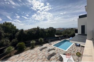 016 2043 127 Zadar Luxury villa with pool for sale