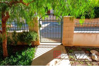 10 4301 30 Brac house for sale sea view