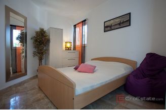 018 2031 138 Marina Apartment house with an open sea view for sale