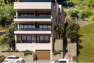 005 2046 29 Split area penthouse in great location for sale