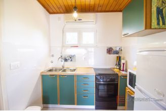 020 2031 139 Ciovo House in the second row to the sea for sale