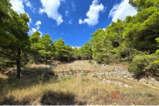 011 2029 80 Omis Building land with a sea view for sale
