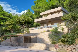 011 2029 80 Omis Building land with a sea view for sale